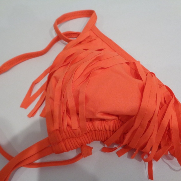 Gianni Bini  REM SC HALTER New Bikini Top - Picture 7 of 8